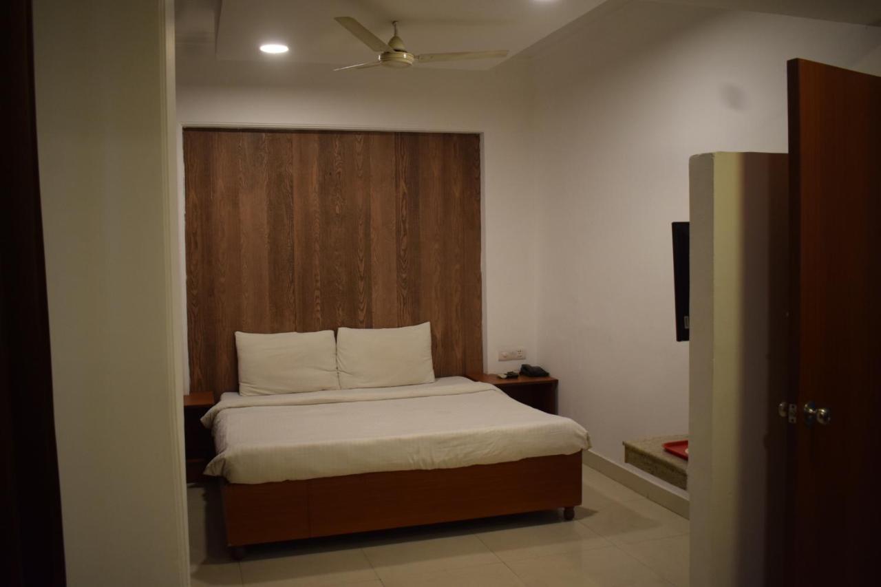 Hotel Chaupal By Casa Bella Gurgaon Esterno foto
