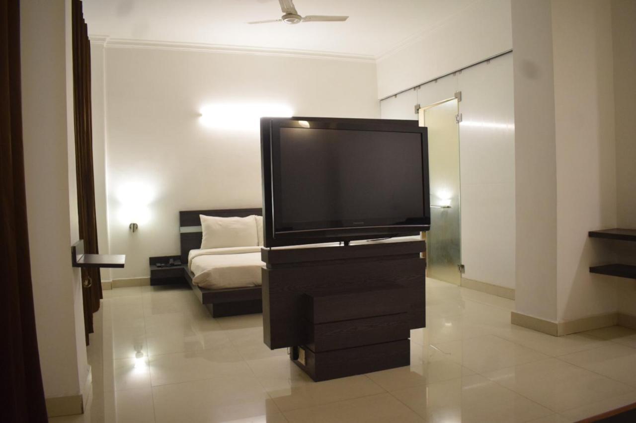 Hotel Chaupal By Casa Bella Gurgaon Esterno foto